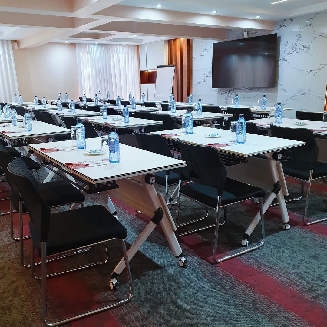 Photo — team in coordination, meeting room